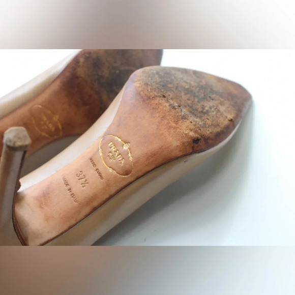 Prada pumps - Picture 6 of 13